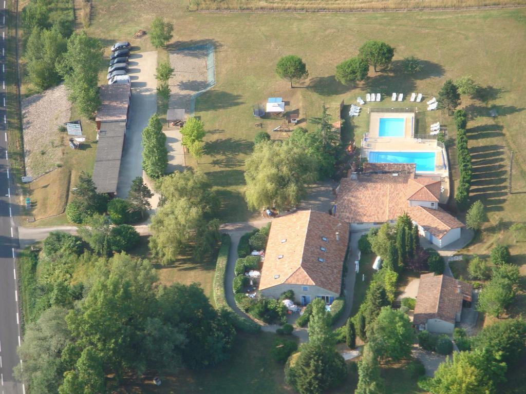 Вилла La Grange Du Cheval Blanc Вильнёв-сюр-Ло Номер фото